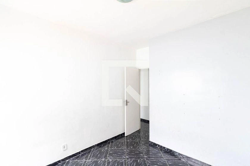 2-bedroom apartment in a building with a gym — photo 34