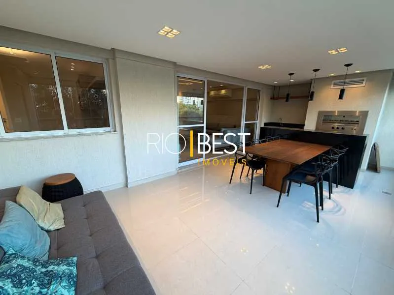 Apartment with 3 bedrooms and 4 bathrooms — photo 15
