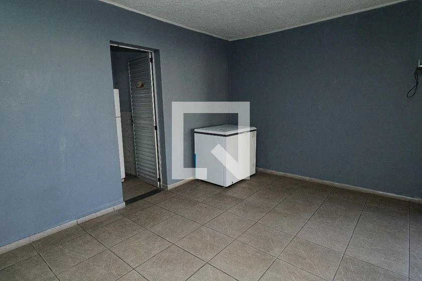 46 m² rental apartment with 2 bedrooms and glass shower — photo 32
