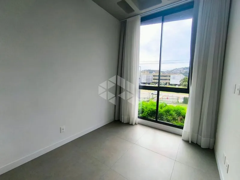 2-bedroom apartment with a washing machine — photo 34