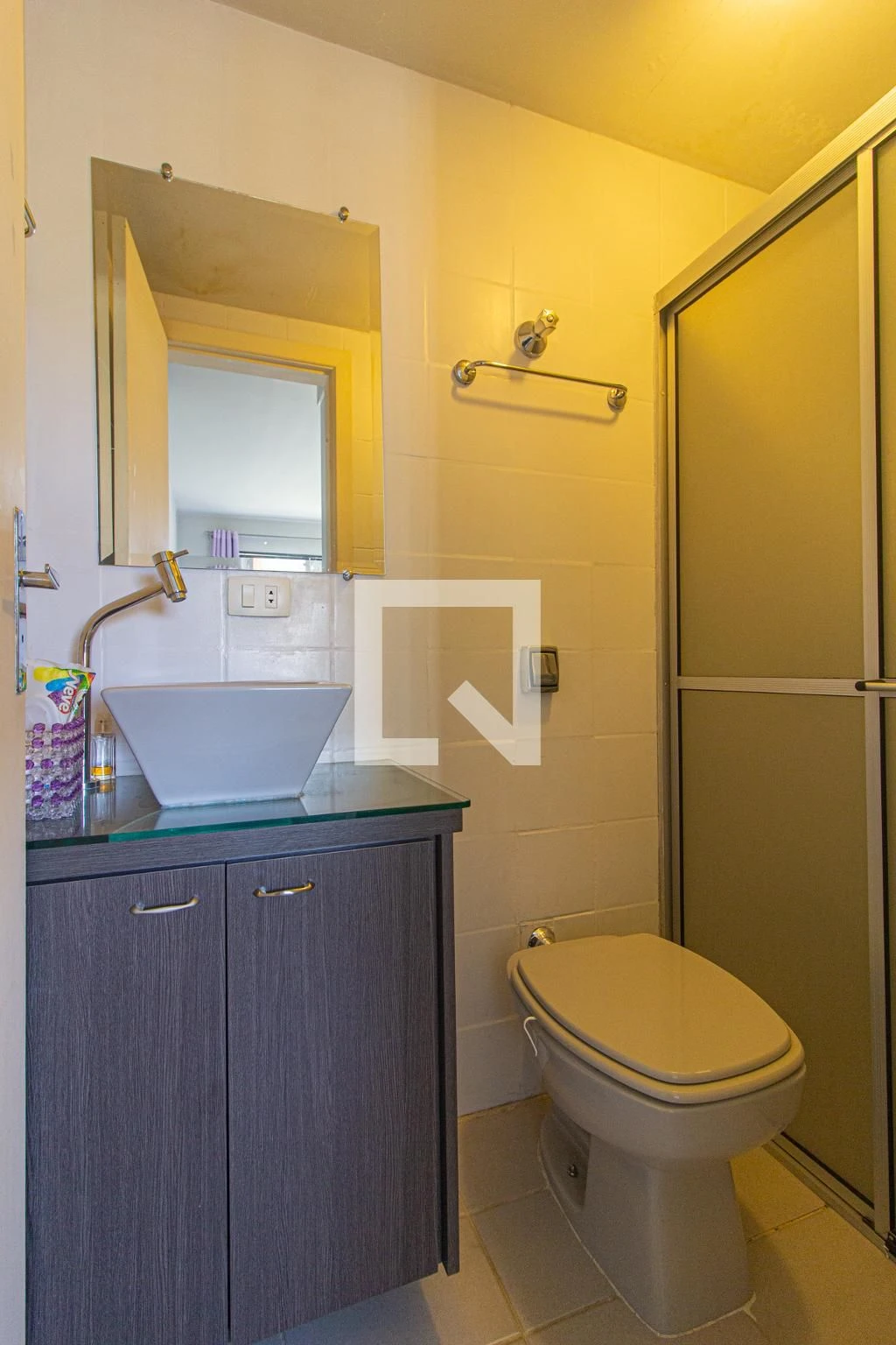 Furnished apartment, 97 m², with a glass-enclosed balcony — photo 11