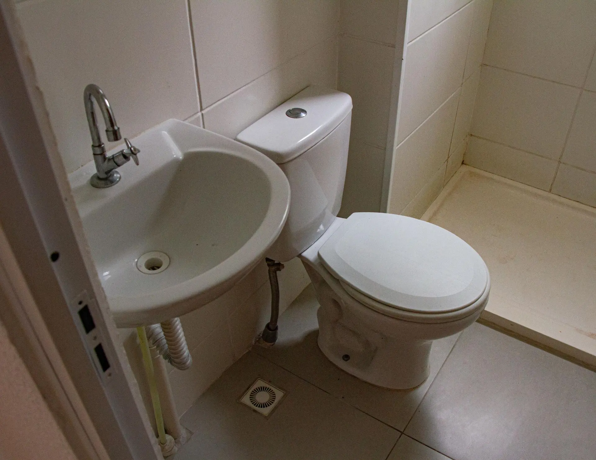 Unfurnished 2-bedroom apartment with 1 bathroom and 1 parking — photo 10