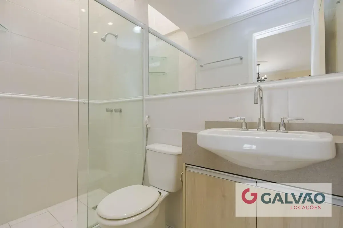 Квартира 185 м² з панорамними вікнами та заскленим балконом — photo 8