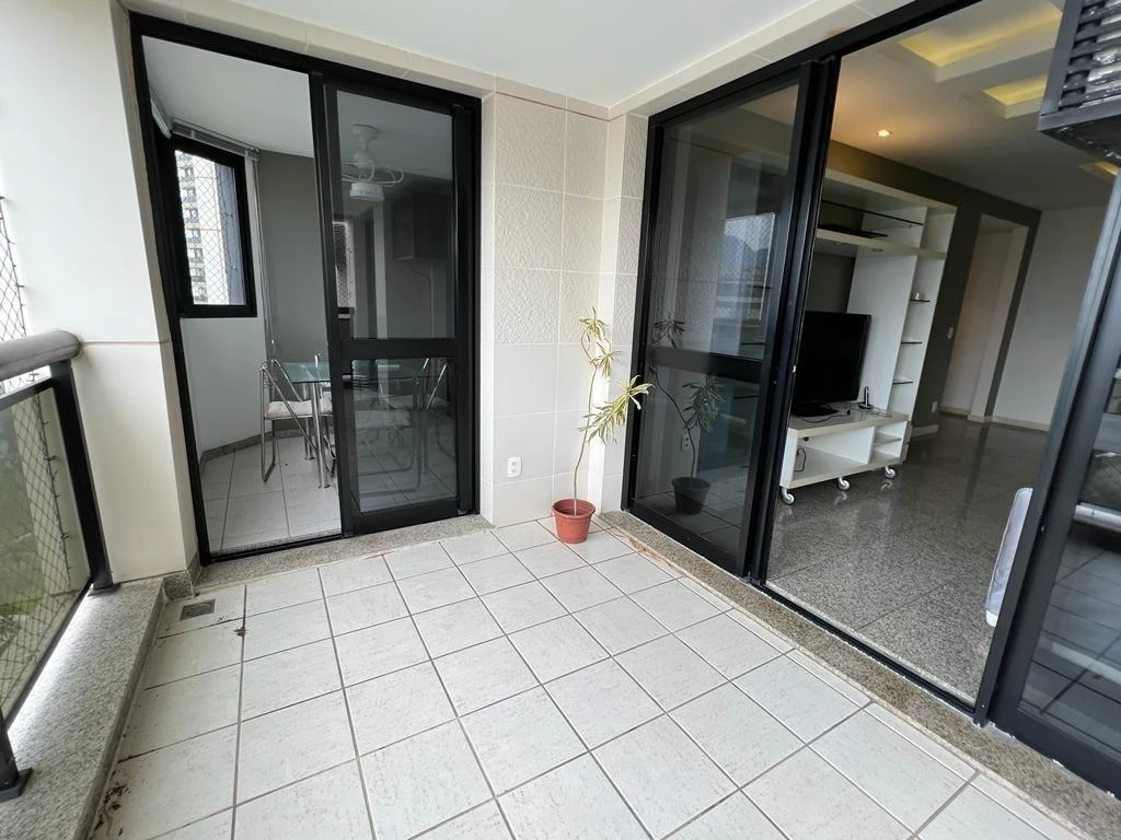 Apartamento mobiliado com 2 dormitórios e varanda — photo 35