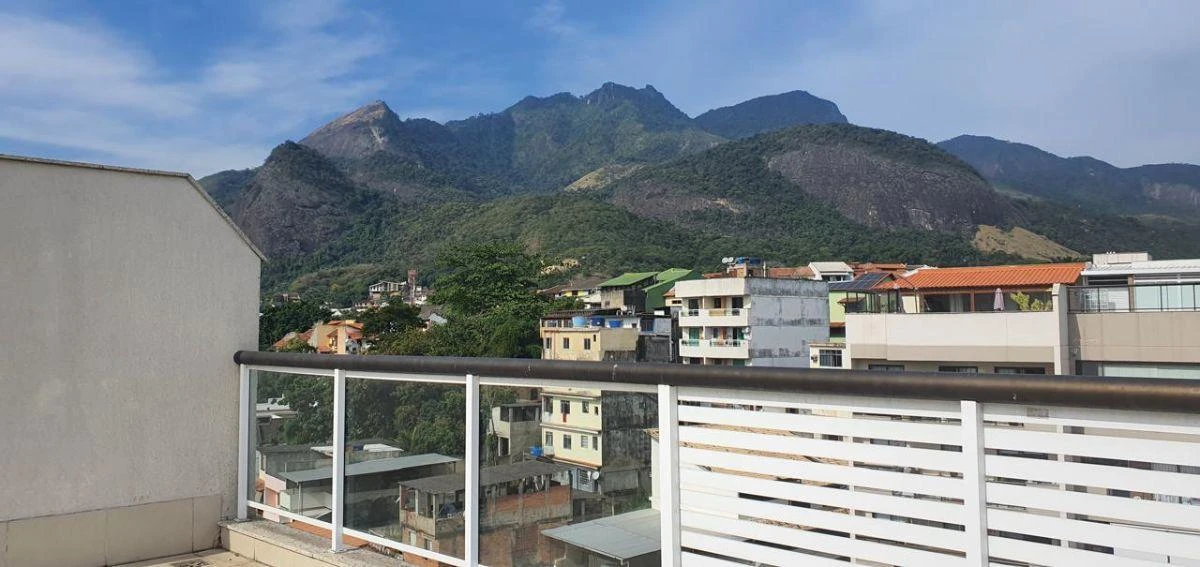 Furnished 169 m² apartment with balcony and barbecue — photo 2
