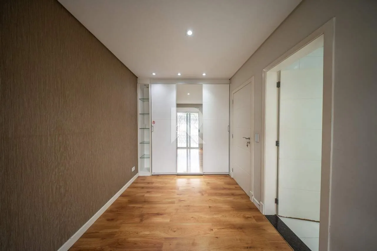 Casa com piscina, jardim e 4 quartos — photo 40