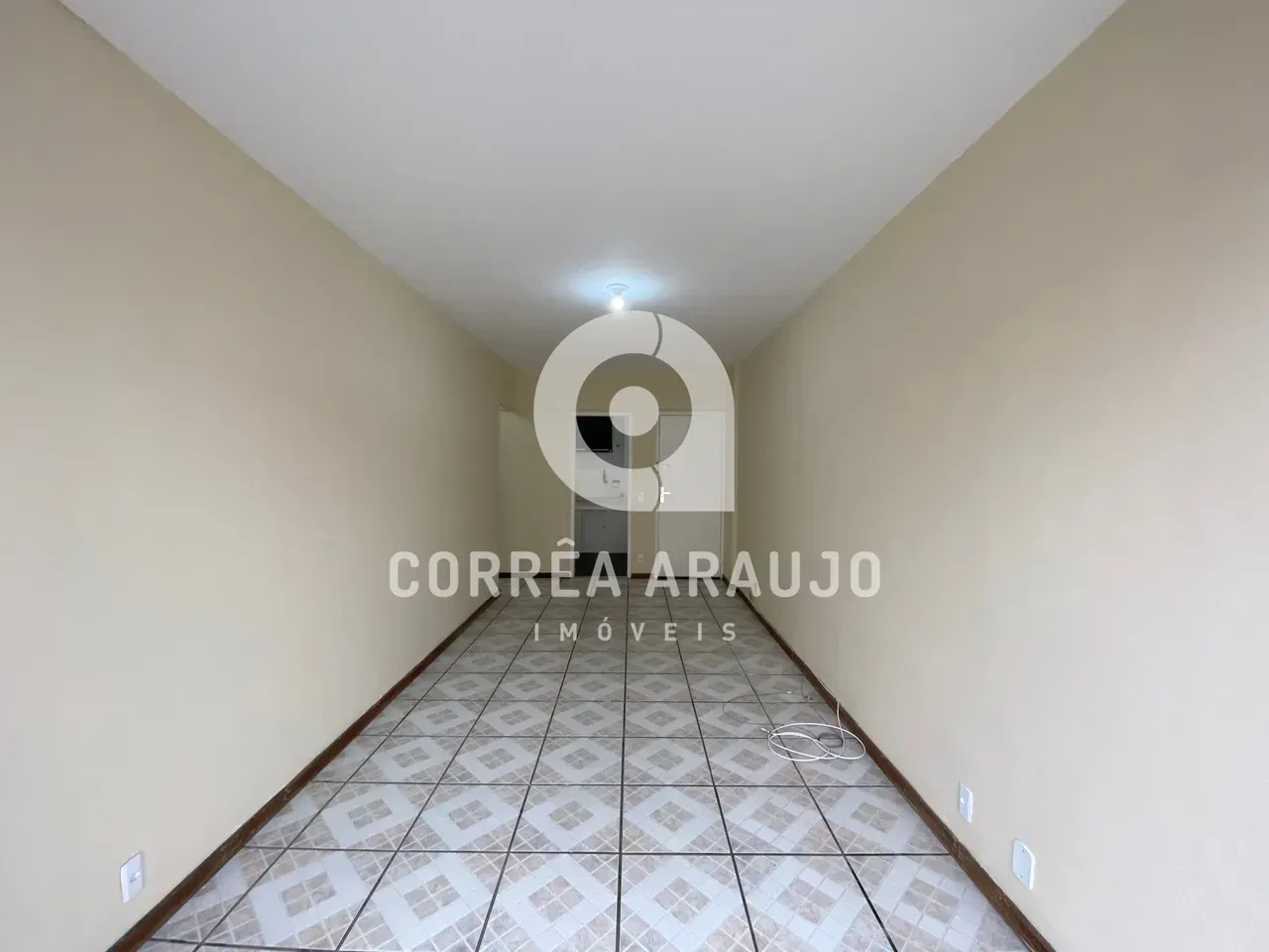 Apartment with 2 bedrooms, balcony and 1 parking space — photo 9