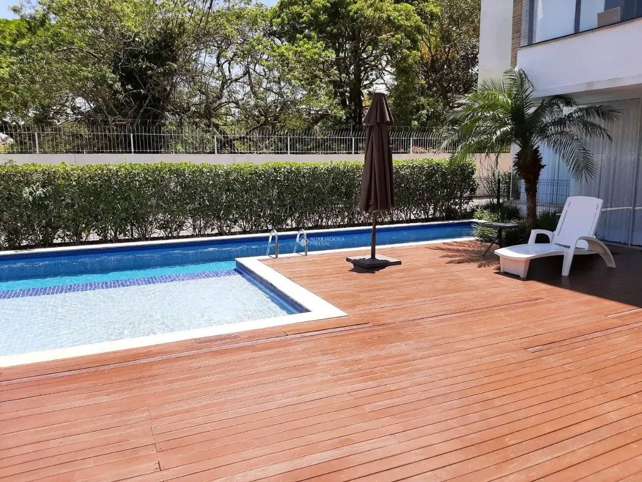 Apartment on the 3rd floor with a grill on the balcony — photo 18