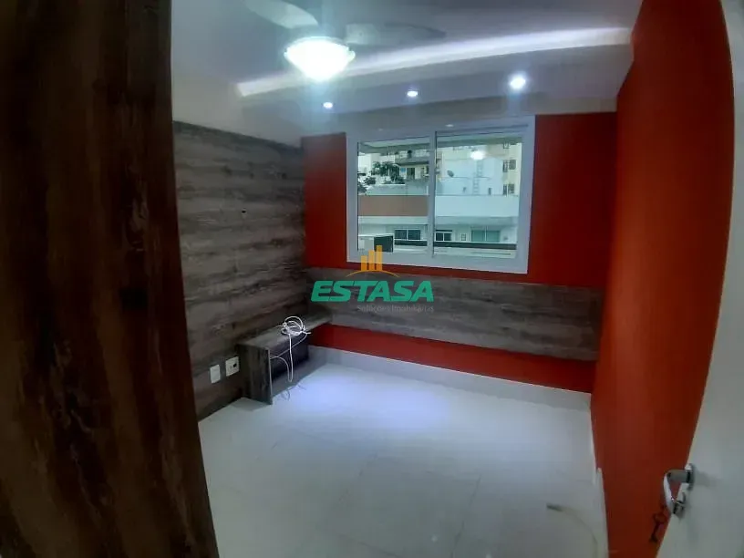 Apartment with 3 bedrooms and a closed kitchen with gas — photo 15