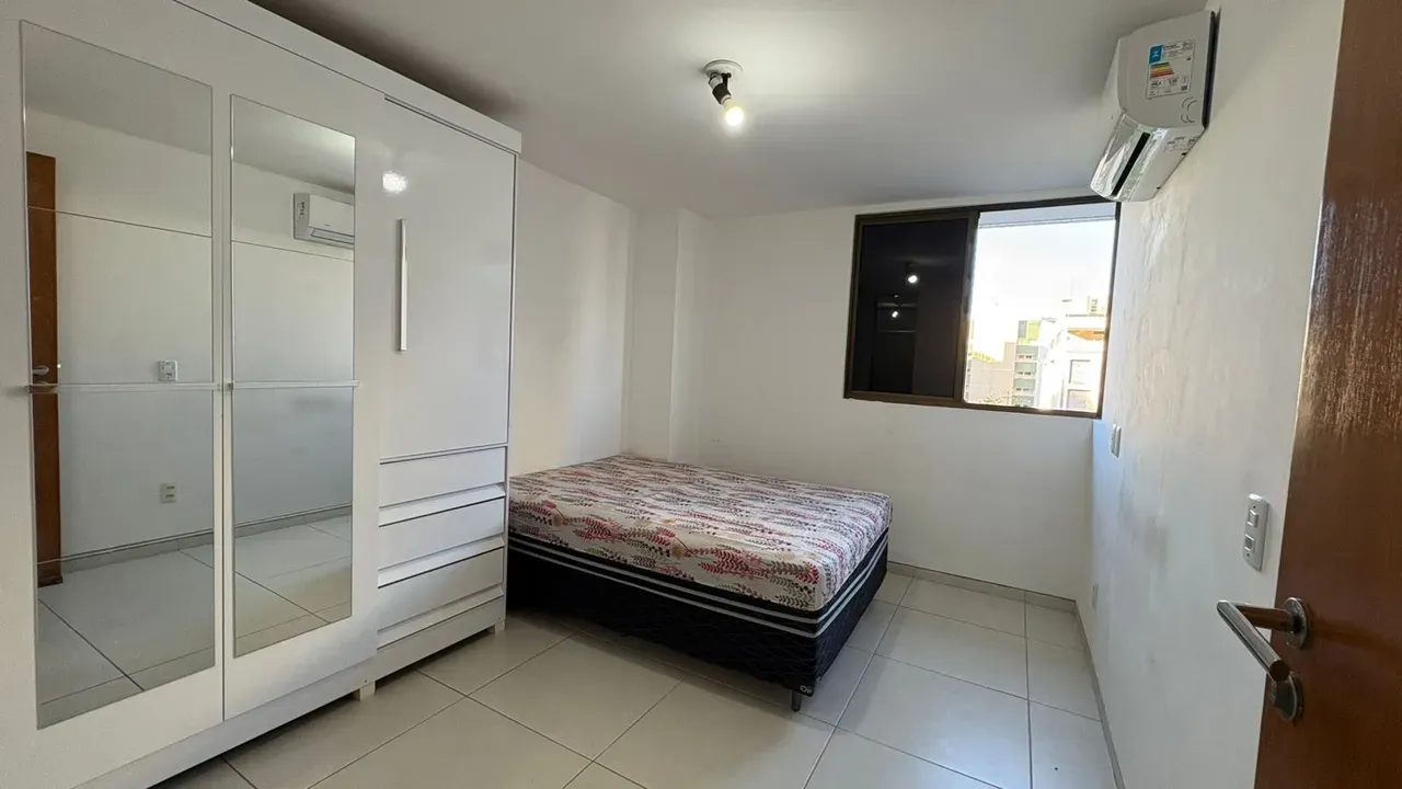 Furnished 2-bedroom apartment with open kitchen and gas stove — photo 2