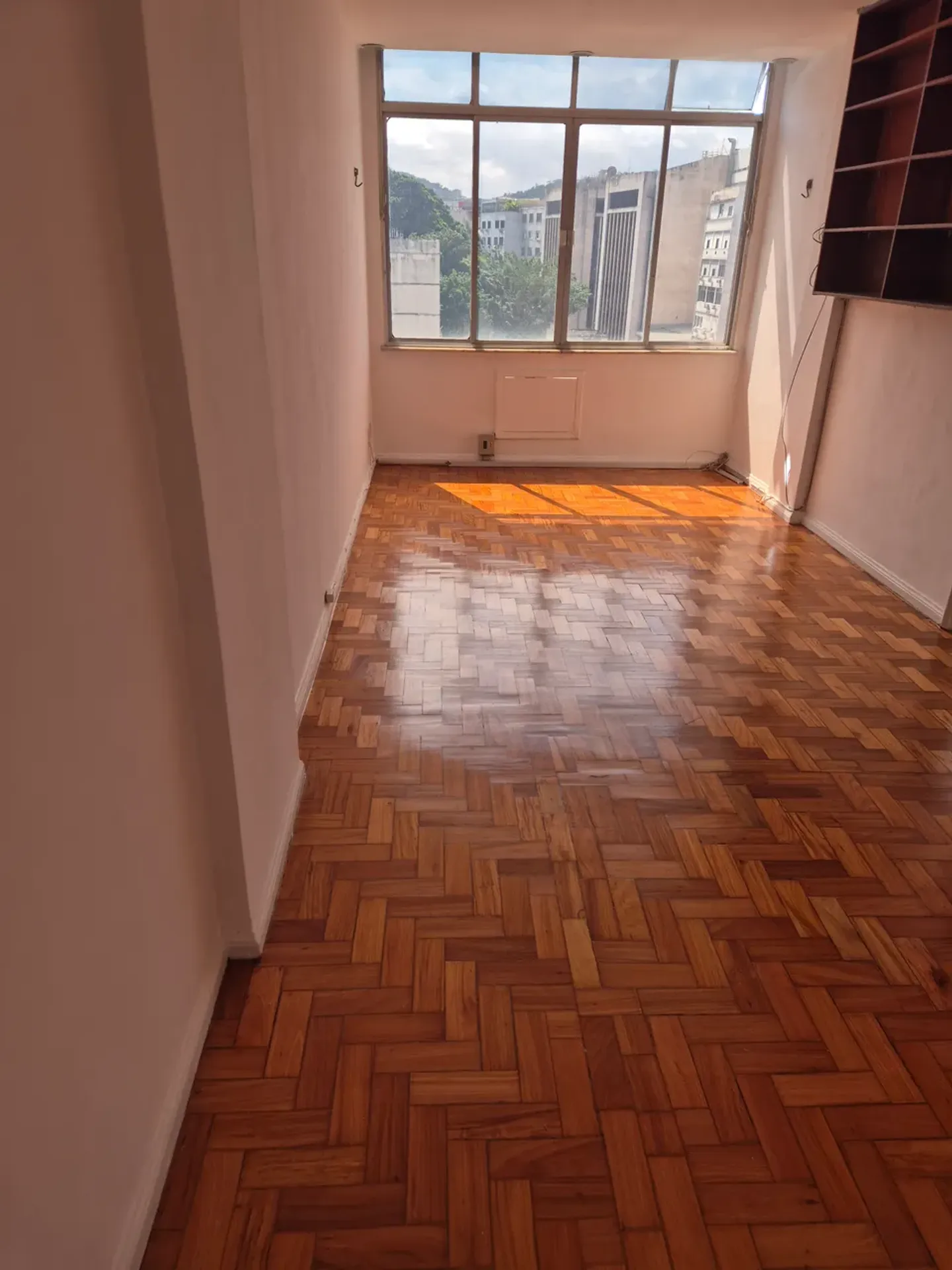 Departamento en piso 10 con piso de madera o laminado — photo 5
