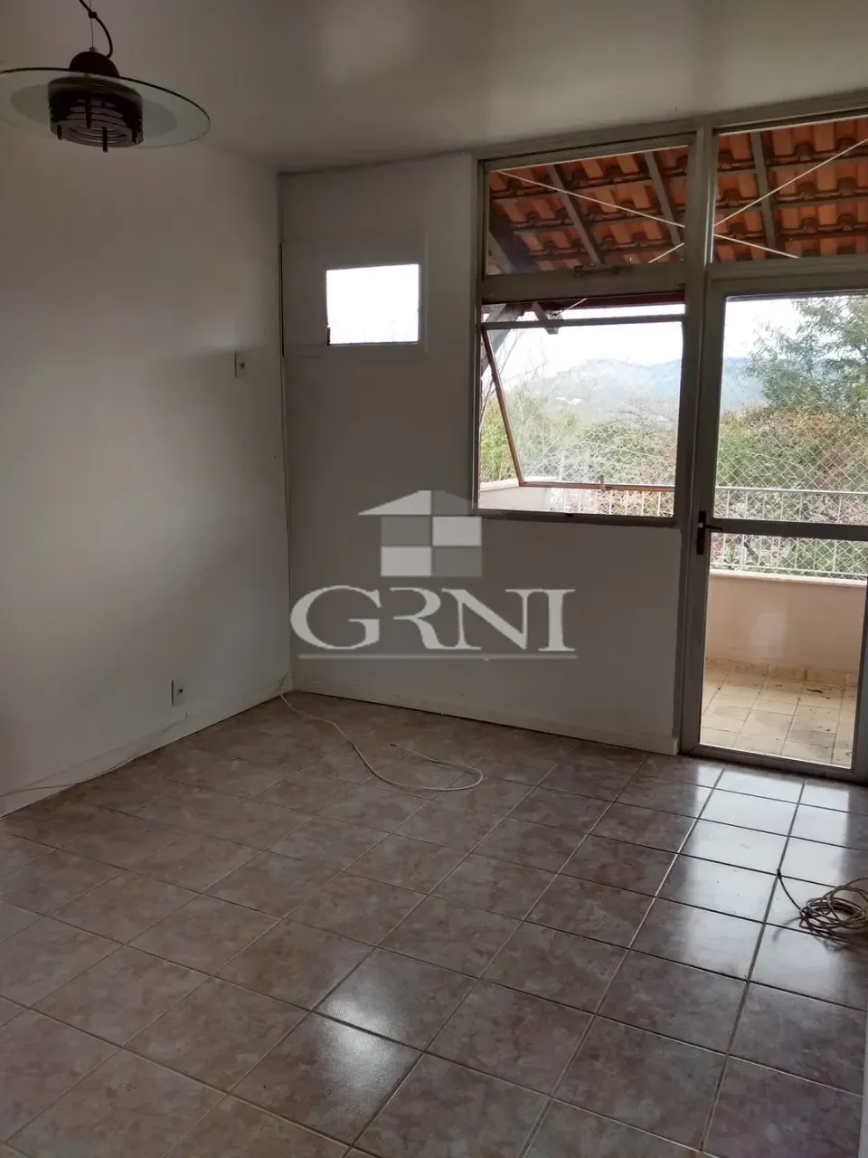 Apartamento sem mobília com 2 quartos e varanda — photo 5