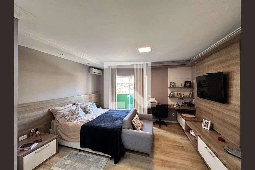 Condominium house with 4 en-suite bedrooms and 800 m² — photo 21