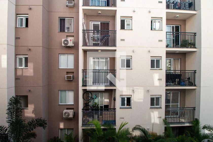 One-bedroom apartment with a washing machine — photo 20