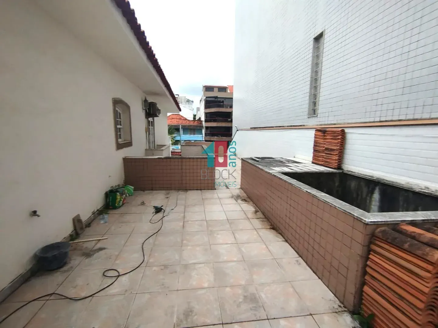 Street house 445 m² with 4 bedrooms and 1 en-suite — photo 34