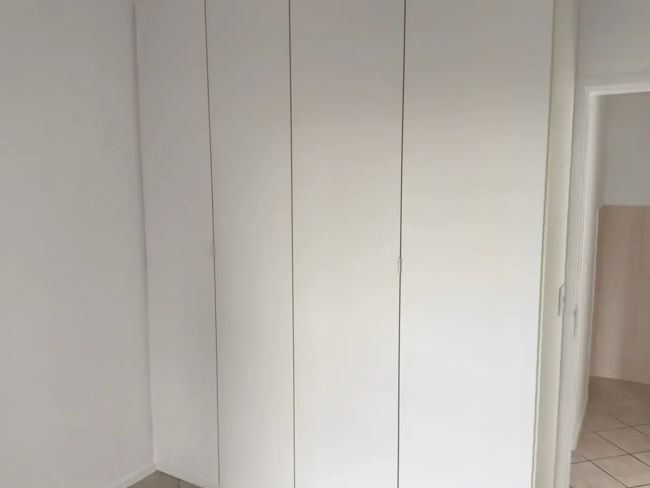 Ванна та 2 спальні: квартира 78 м² — photo 3