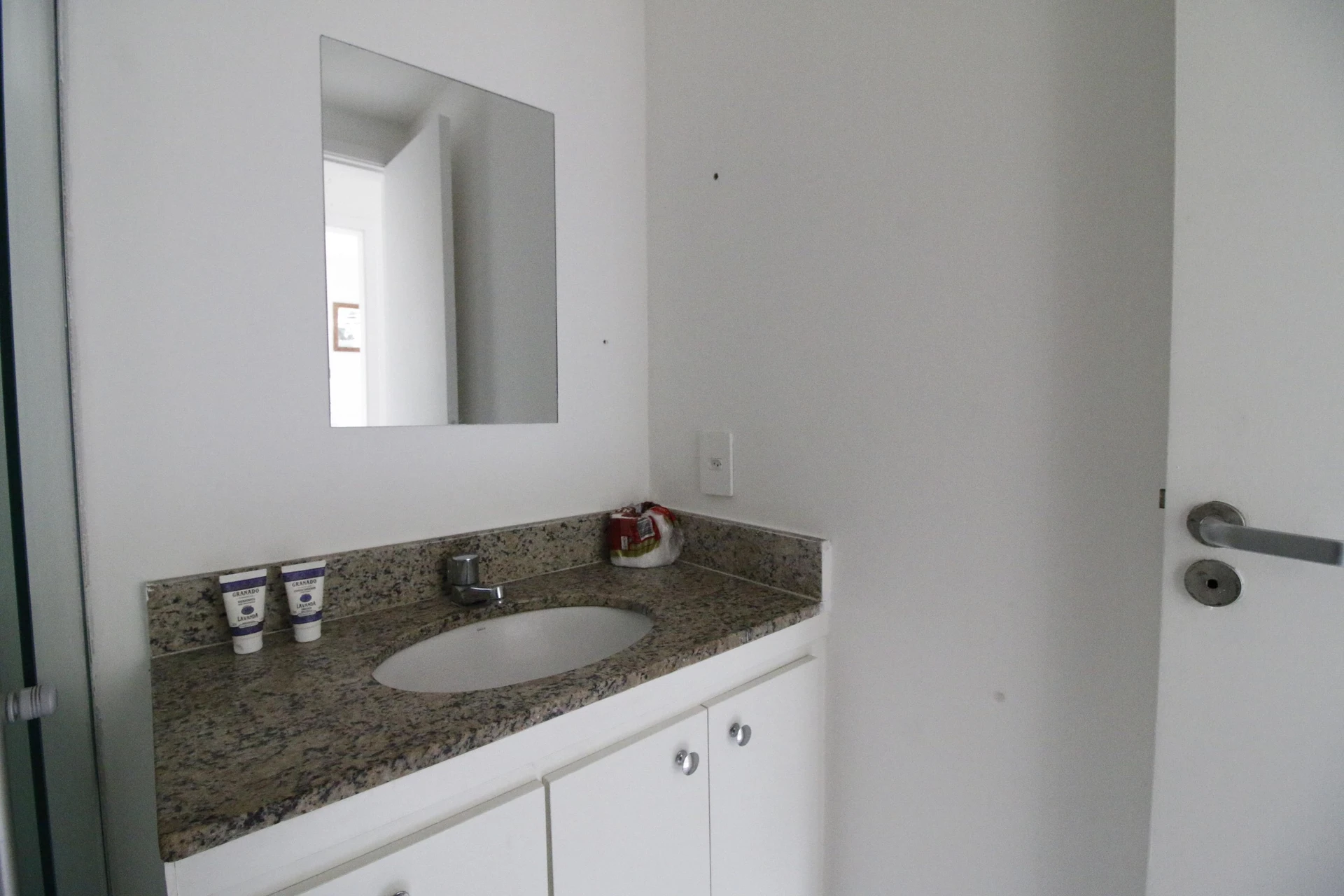 Washing machine in a 3-bedroom apartment, 79 m² — photo 27