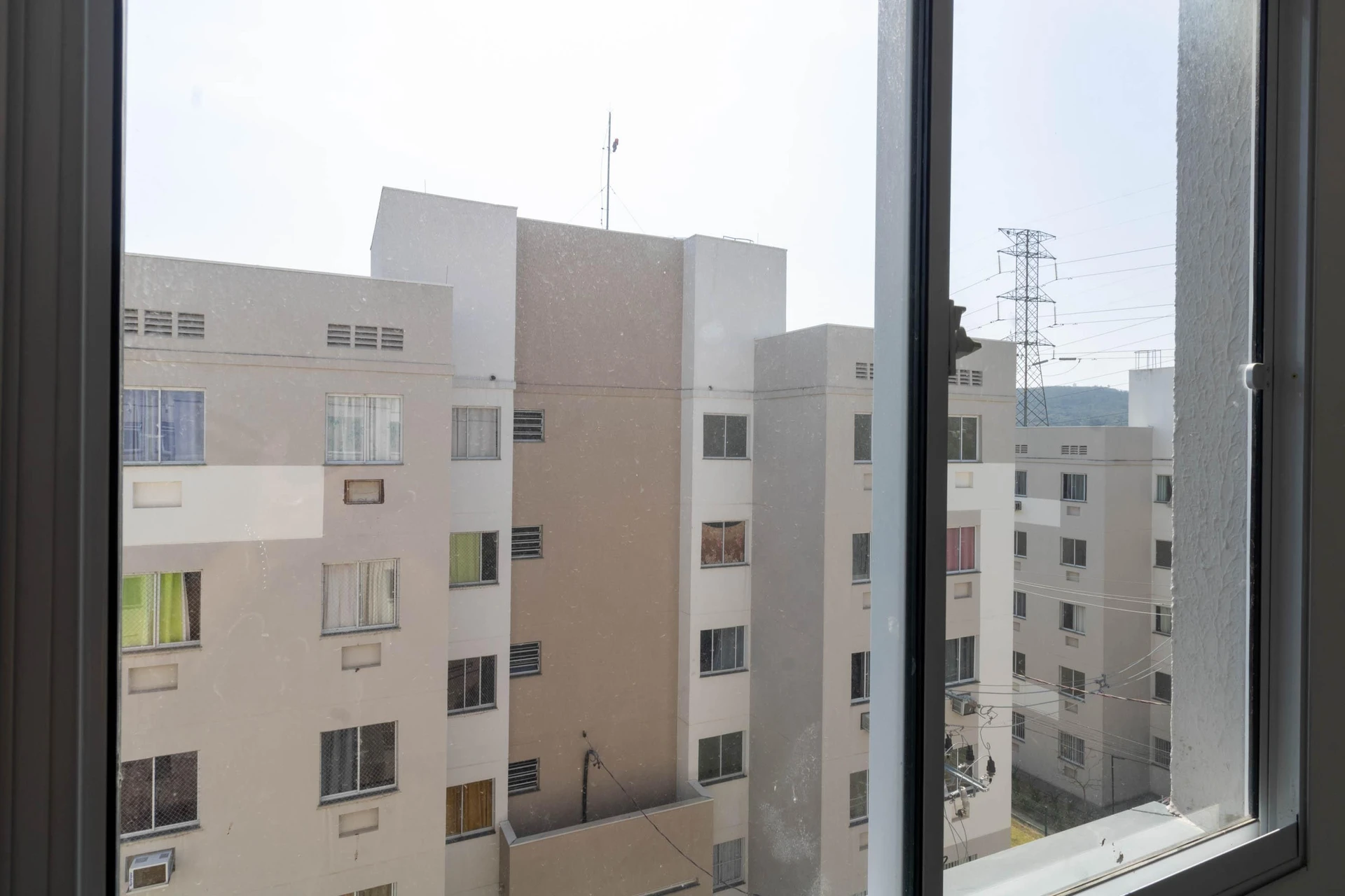 2-bedroom apartment with 1 bathroom and no parking — photo 27