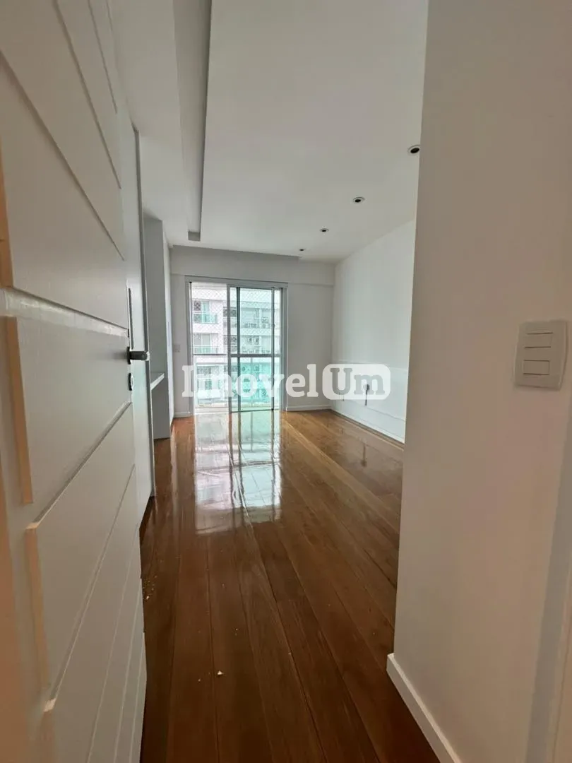 3-bedroom apartment with a home office — photo 20