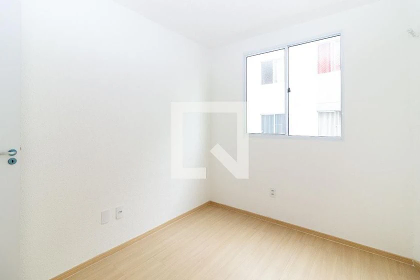 2-bedroom apartment in a building with a gym — photo 16