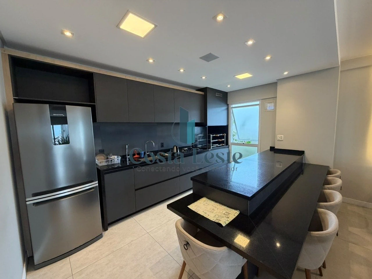 One-bedroom apartment with a washing machine — photo 20