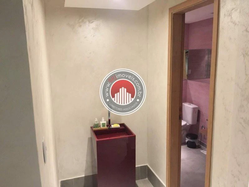 Ванна та 6 спалень: будинок 525 м² — photo 24