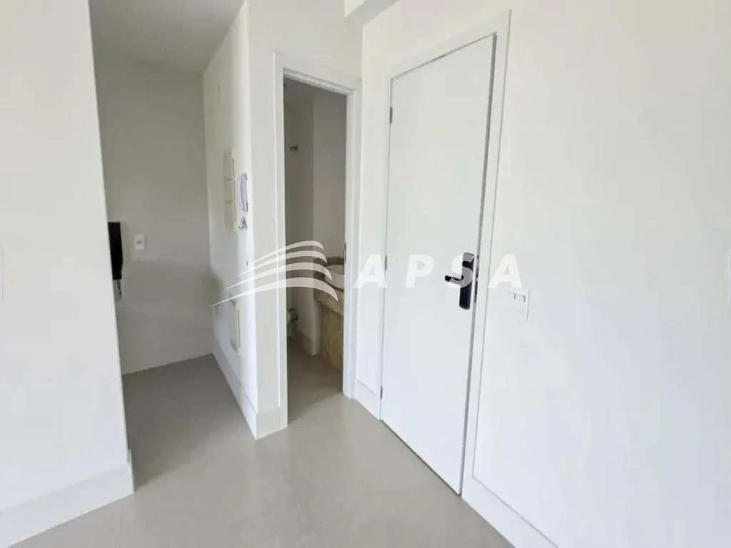 74 m² apartment with 2 bedrooms and en-suite — photo 21