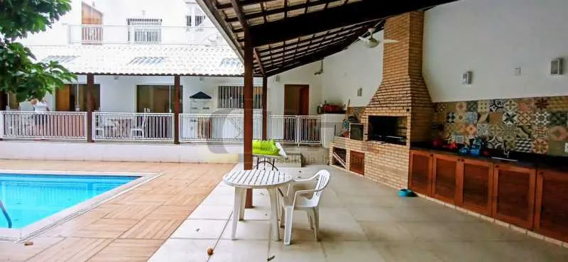 Casa térrea de 350 m² com 6 quartos e 5 suítes — photo 10