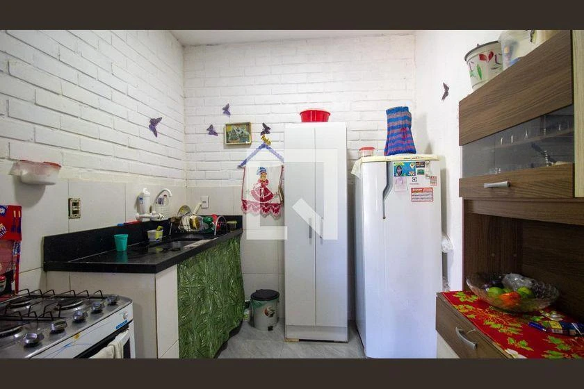 Furnished house with 5 bedrooms and 2100 m² — photo 14