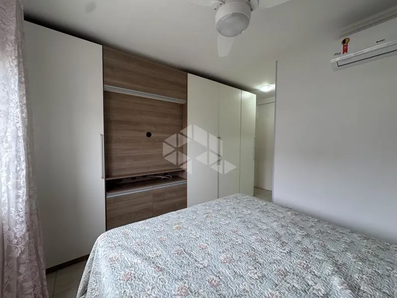 Furnished apartment, 150 m², with a glass-enclosed balcony — photo 14