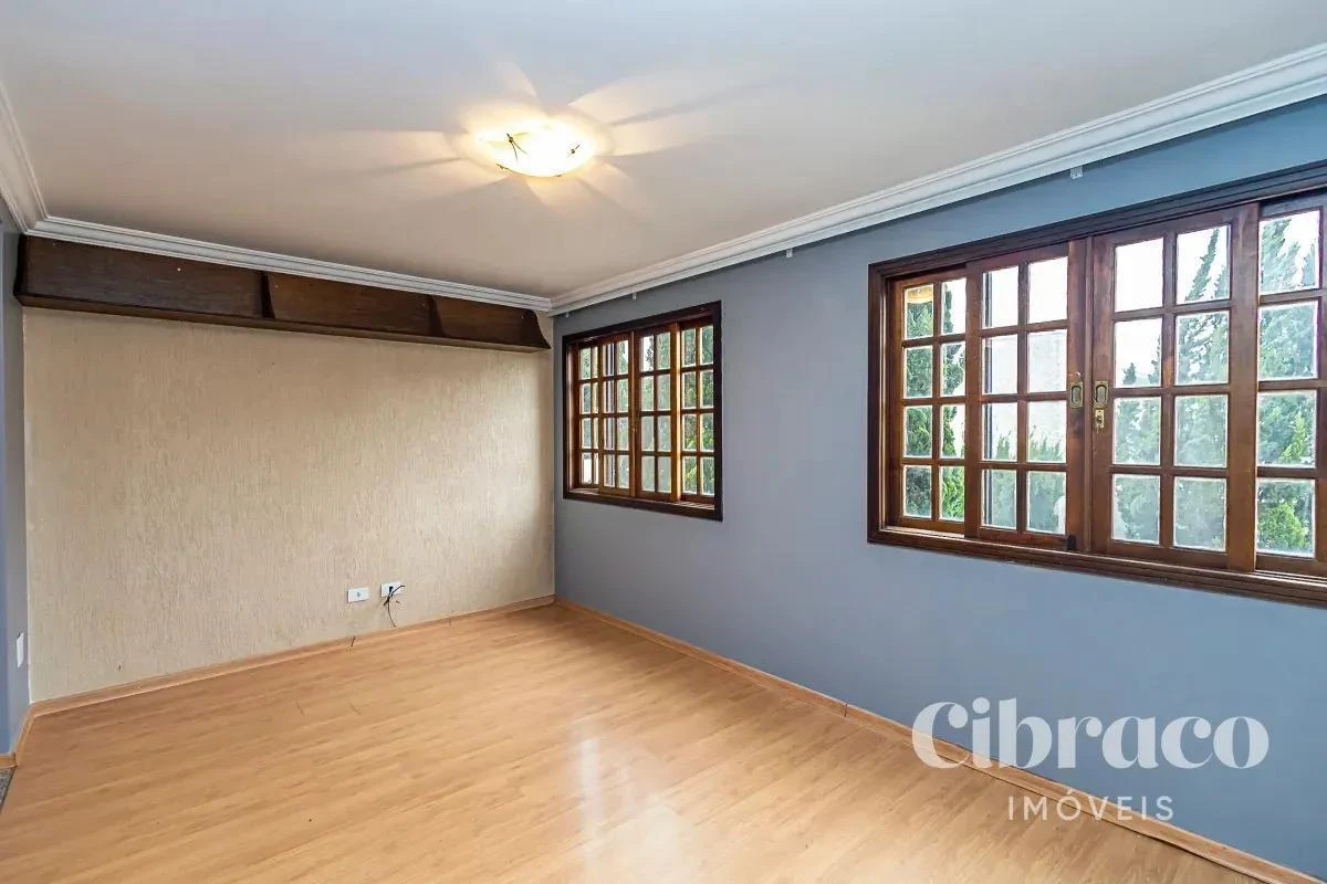 Ванна та 4 спальні: будинок 327 м² — photo 23