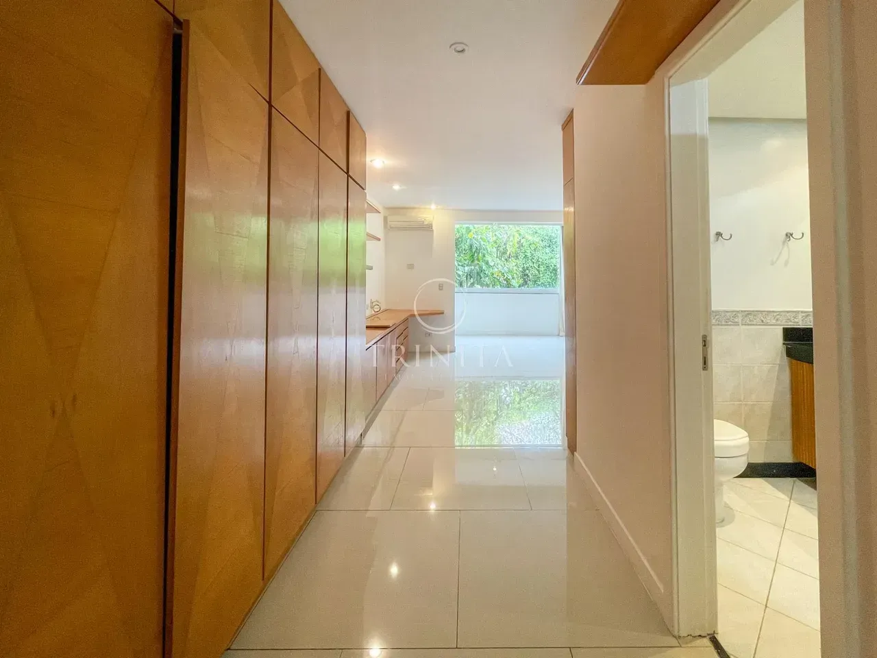 House for rent with 4 bedrooms and 5 bathrooms — photo 19