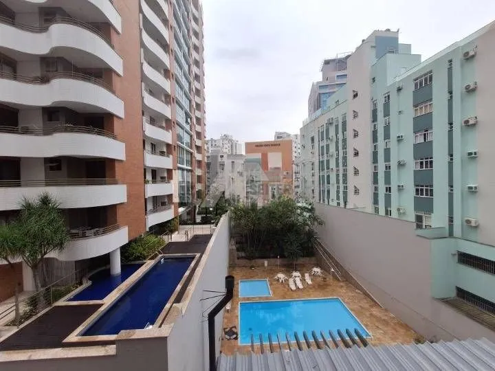 3-bedroom apartment with a private pool in Florianópolis — photo 43