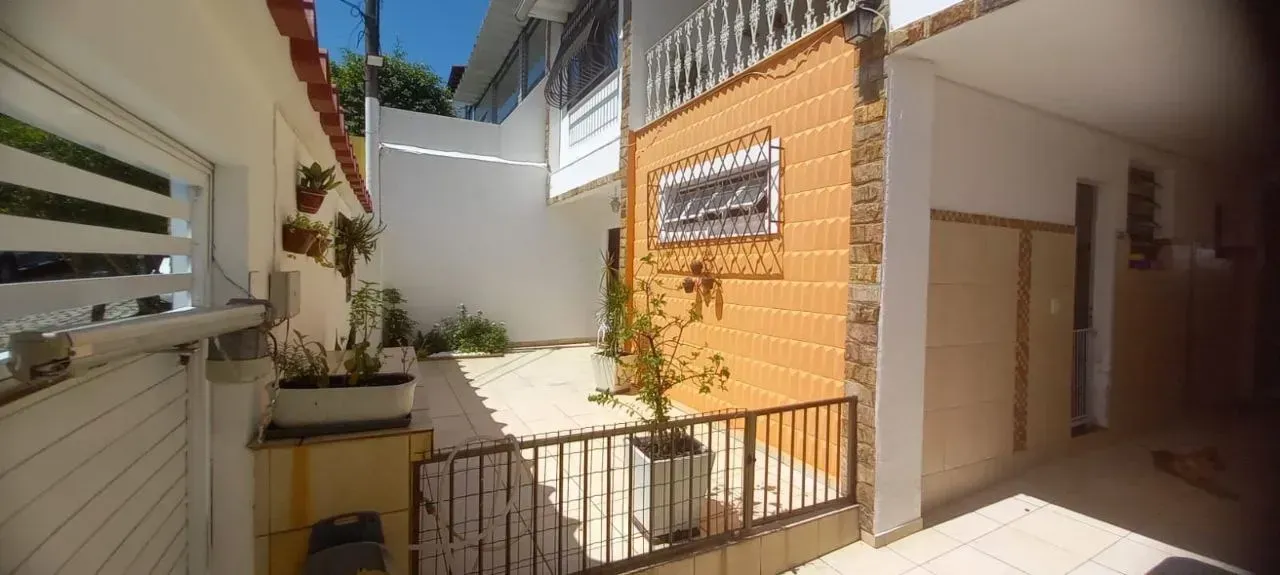 3-bedroom house with a separate kitchen and gas stove — photo 19