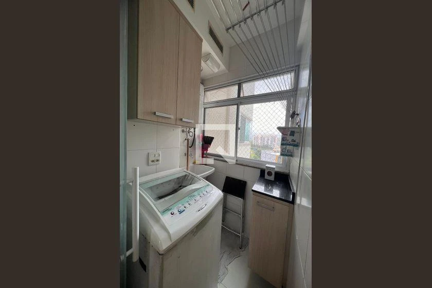 2-bedroom apartment in a building with a gym — photo 37