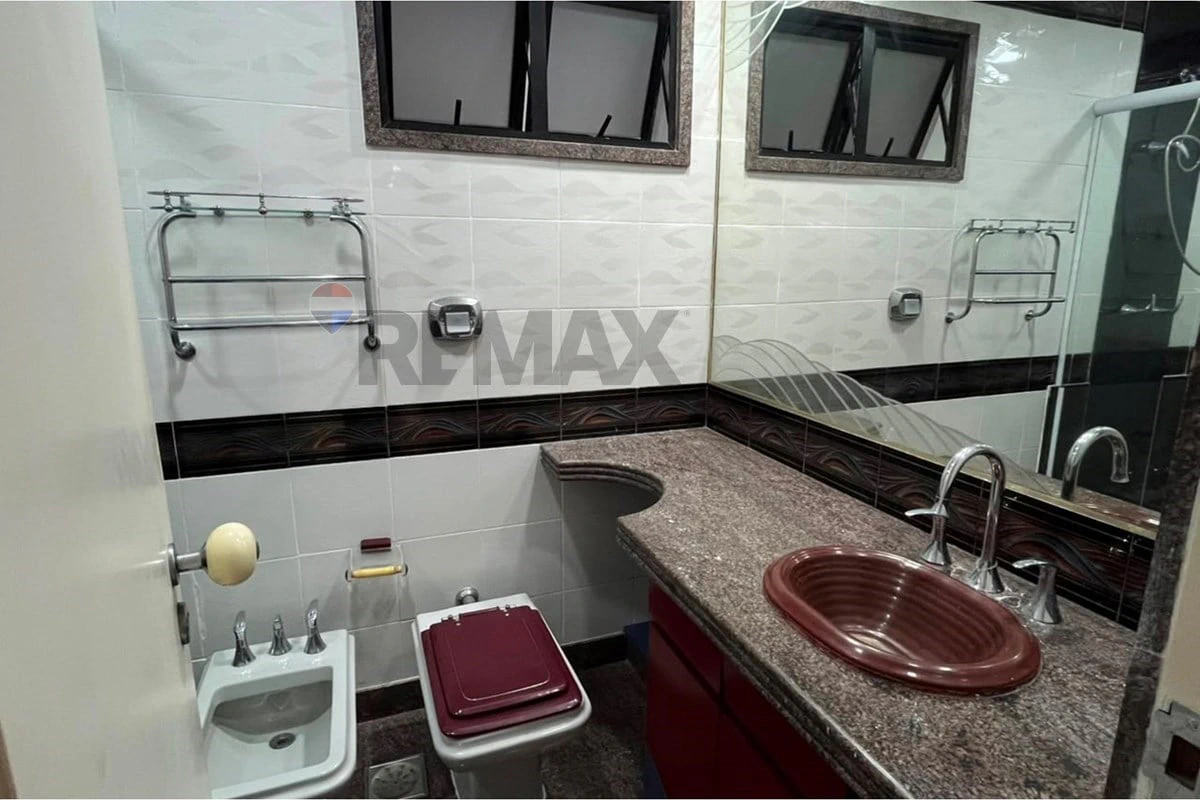 217 m² apartment with 4 bedrooms and balcony BBQ — photo 26