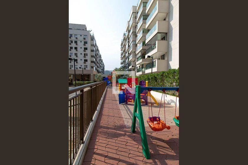 105 m² apartment with 3 bedrooms and a swimming pool — photo 38