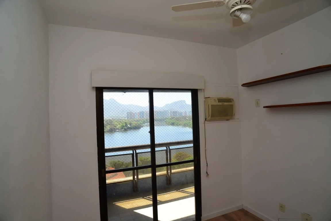 Apartamento com 2 quartos, varanda e 1 vaga no prédio — photo 2
