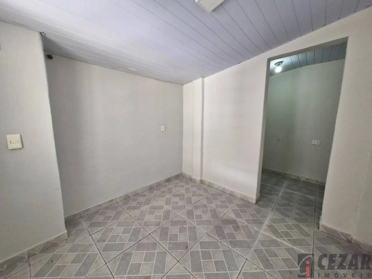 Unfurnished house with 2 bedrooms and a laundry area — photo 17