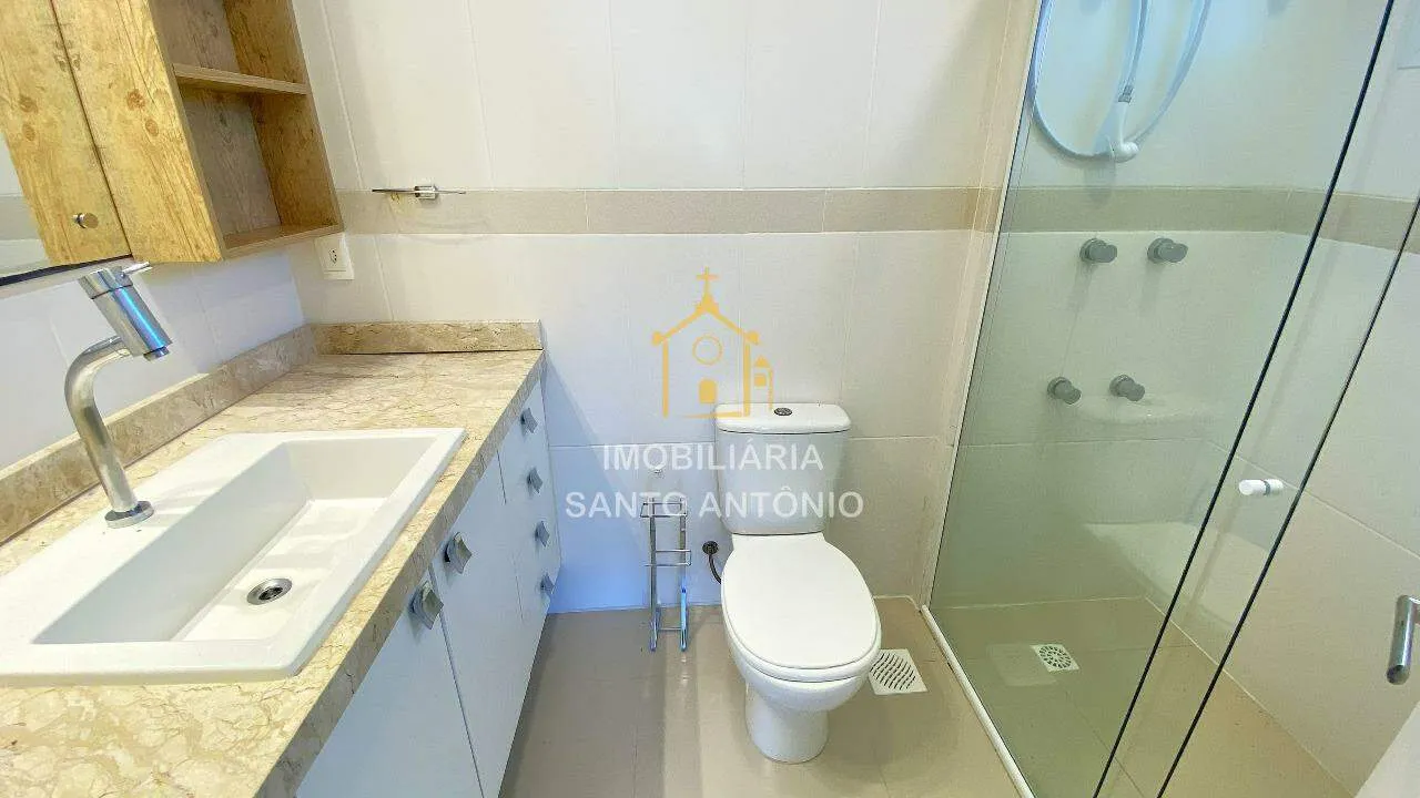Condo house with 3 en-suite bedrooms and 4 baths, 190 m² — photo 38