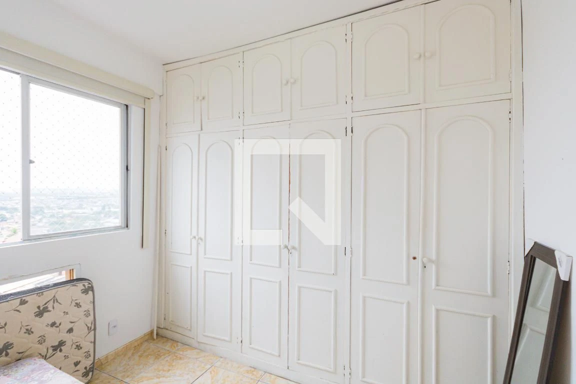 Furnished apartment with 2 bedrooms and a balcony — photo 15