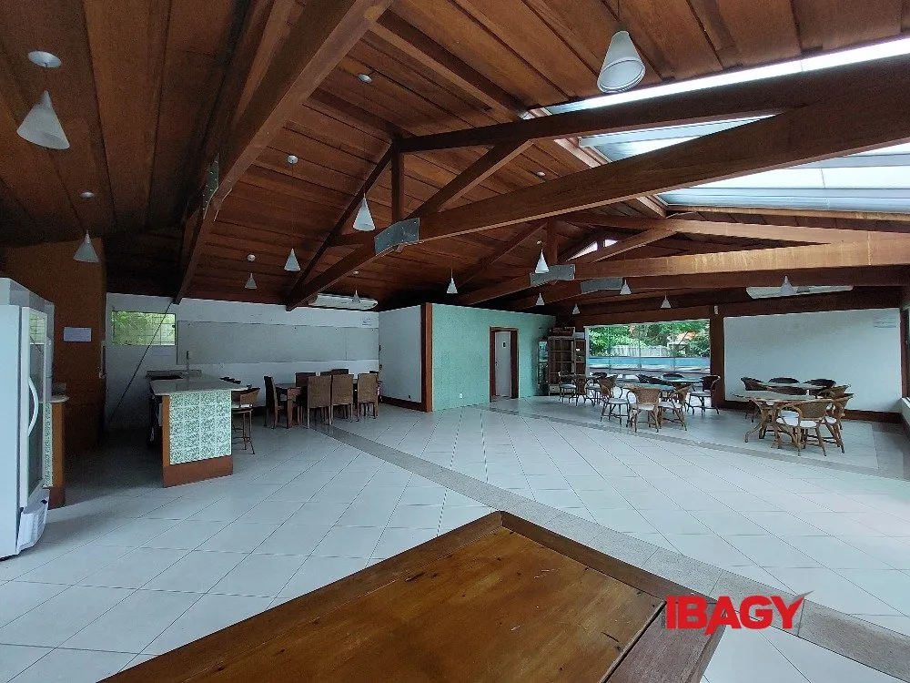 Apartamento com 3 dormitórios, 1 suíte e 130 m² — photo 27