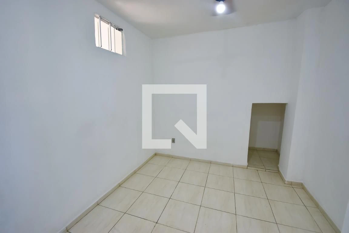 Casa de 40 m² com jardim e máquina de lavar — photo 23