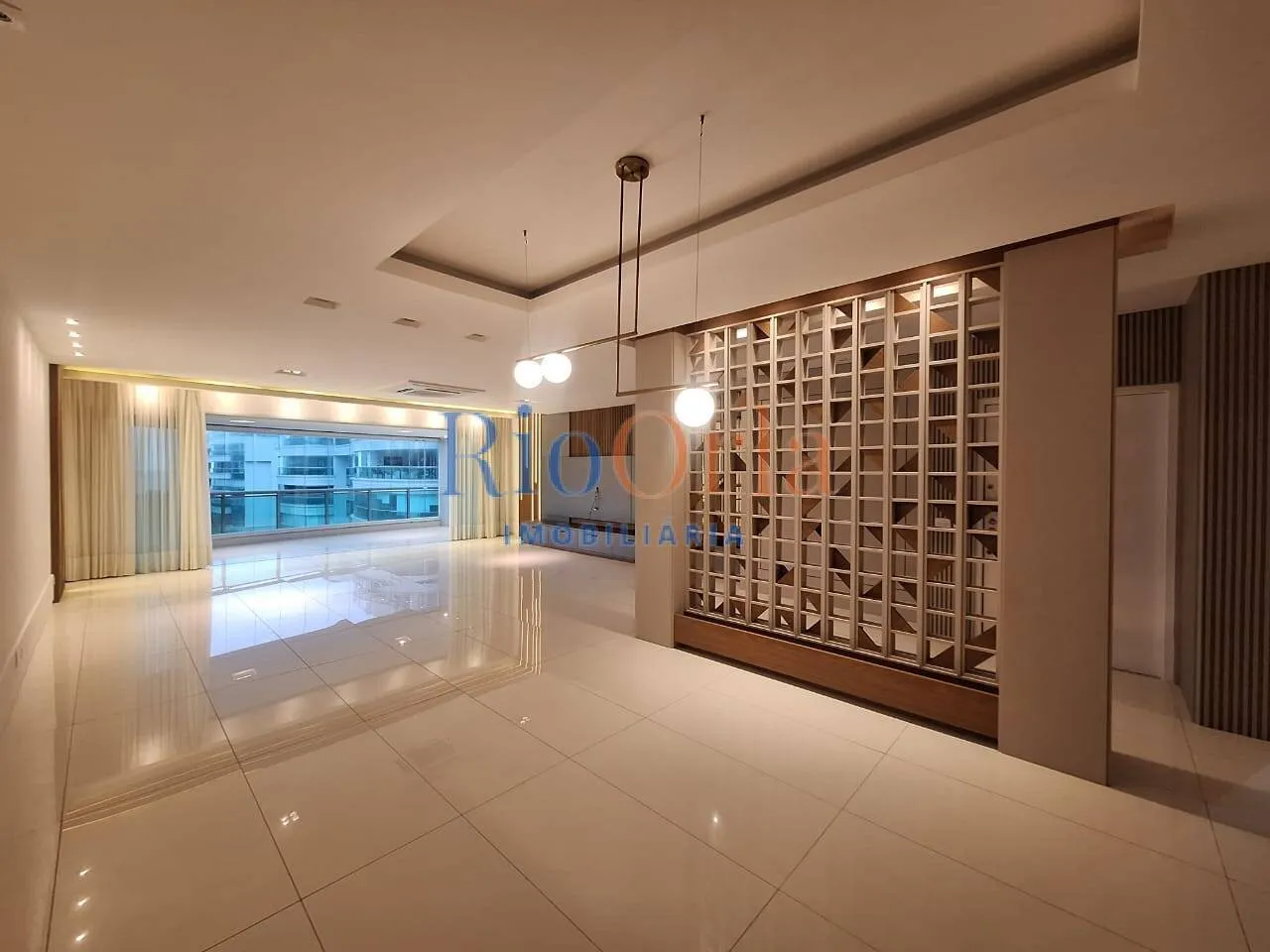 Furnished apartment with 4 bedrooms and 5 bathrooms — photo 7
