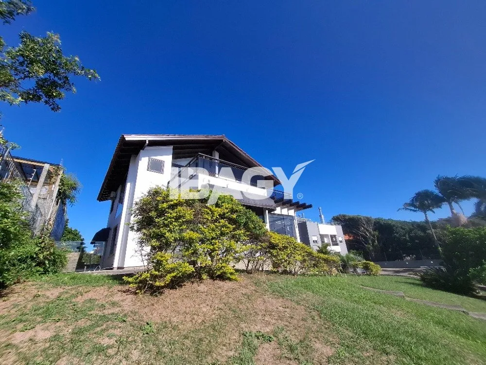 Furnished house with 5 bedrooms, 2 suites and 2 parking — photo 39