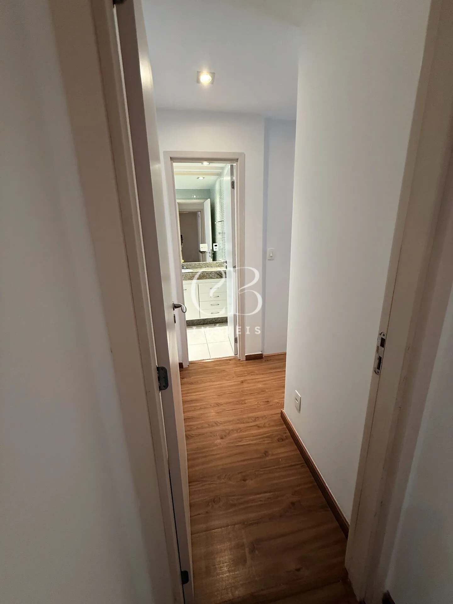 4-bedroom apartment with 5 bathrooms and 3 parking spaces — photo 16