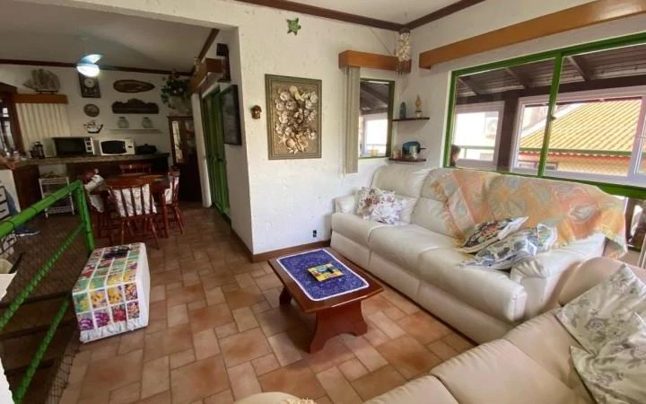 165 m² apartment with 4 bedrooms and 4 bathrooms — photo 2