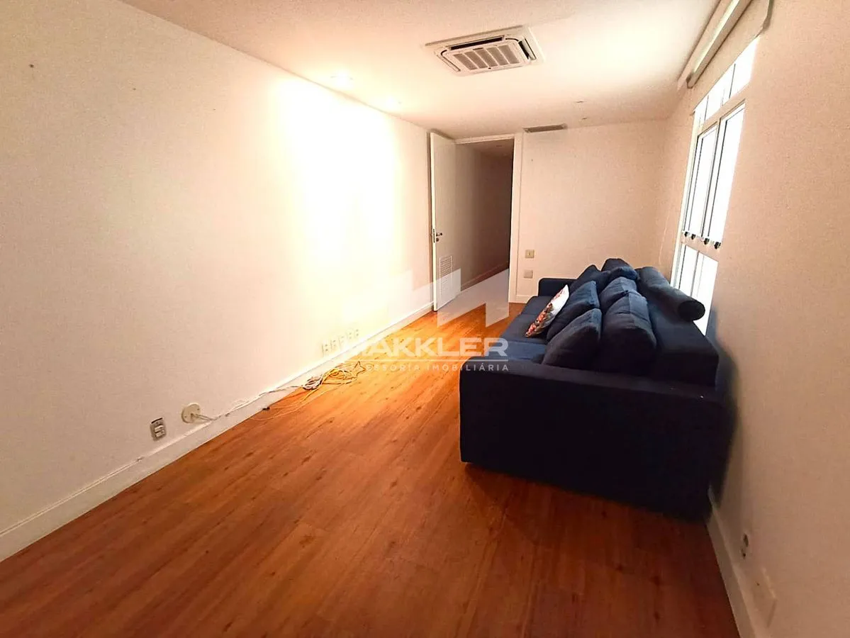 Apartment with 4 bedrooms and 4 bathrooms — photo 9