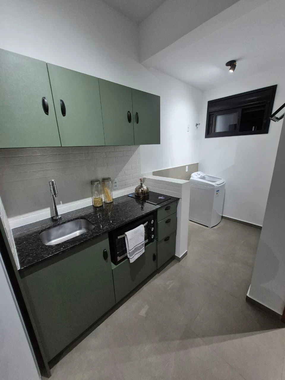 Furnished studio, 37 m², with a washing machine