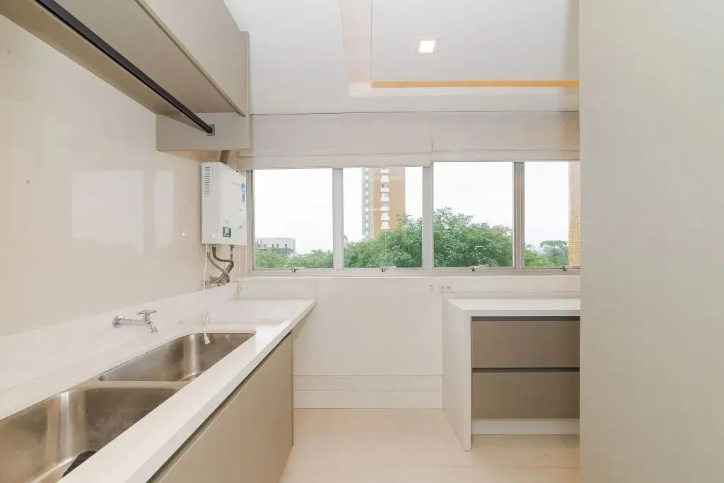2-bedroom apartment with 2 en-suite bathrooms; 331 m² — photo 16